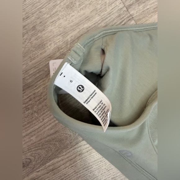 Lululemon Sports Bra Flow Y - Picture 4 of 4